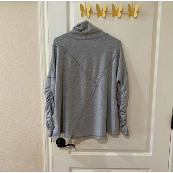 NWT Free People Pullover Size XS - Picture 5 of 5